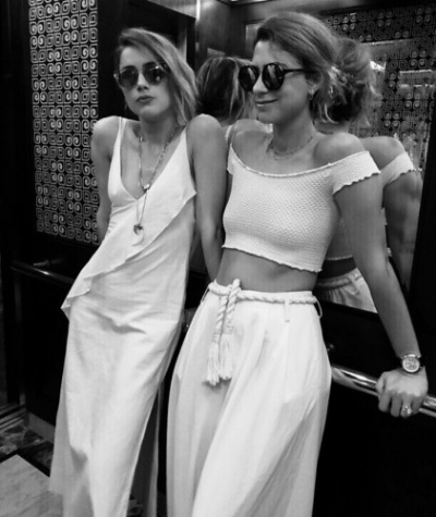 Эмбер Хёрд улетела снимать стресс на Бали Эмбер Хёрд улетела снимать стресс на Бали