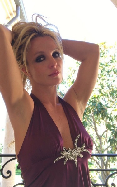 Бритни Спирс расстроила фанатов новыми фото Бритни Спирс расстроила фанатов новыми фото