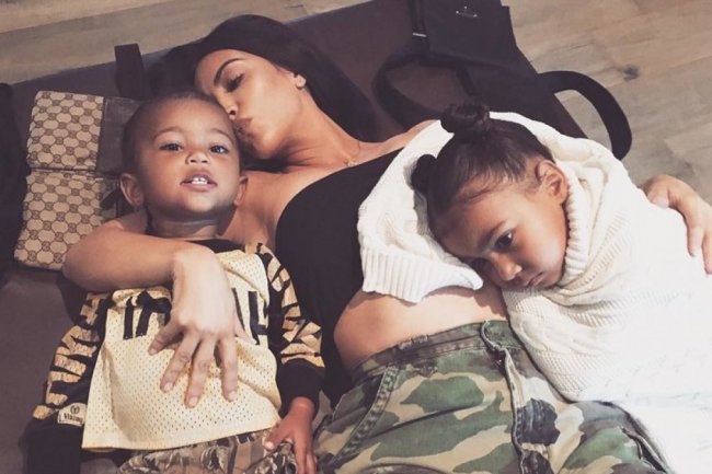 Ким Кардашьян и Канье Уэста уже зимой станут родителями