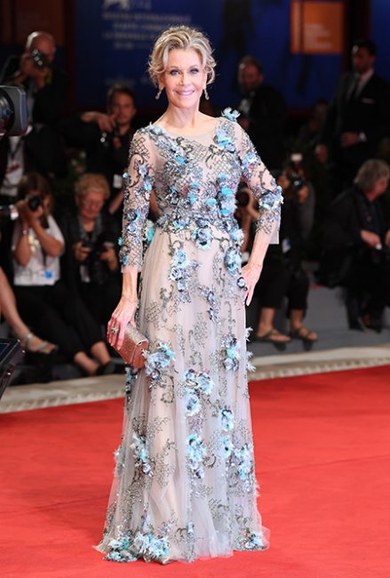 Лучшие платья и самые красивые девушки кинофестиваля в Венеции 2017 - Новости кино.