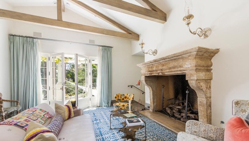 Кэти Перри продает свой дом в Лос-Анджелесе