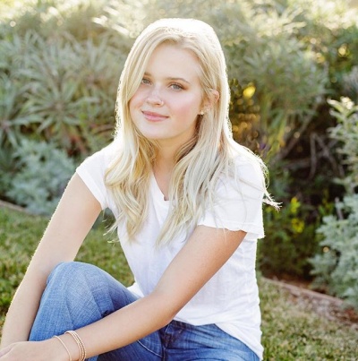 Риз Уизерспун умилила своим детским фото