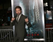 Джерард Батлер на премьере фильма "Геошторм" в Голливуде