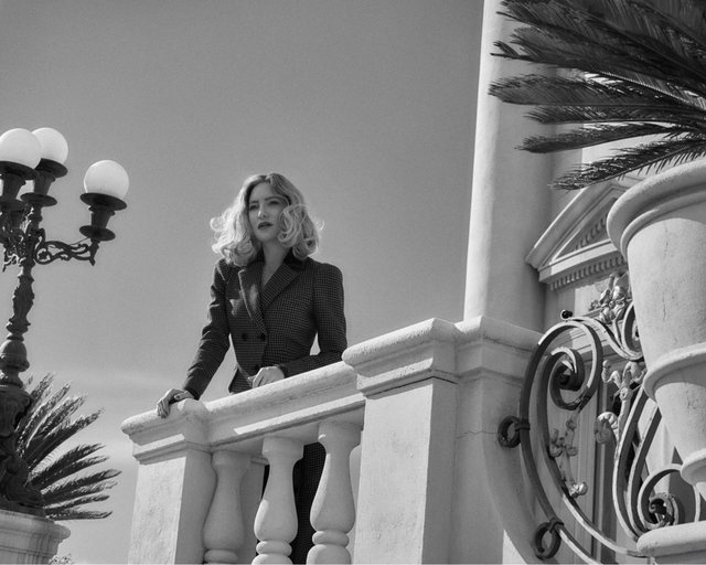 Кейт Хадсон снялась в роскошной фотосессии