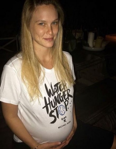 Бар Рафаэли родила второго ребенка