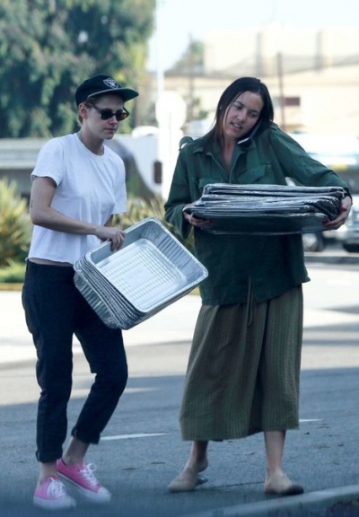 Кристен Стюарт "поработала" волонтером