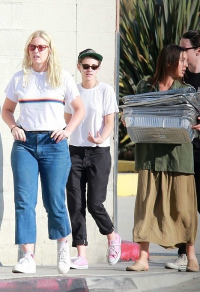 Кристен Стюарт "поработала" волонтером