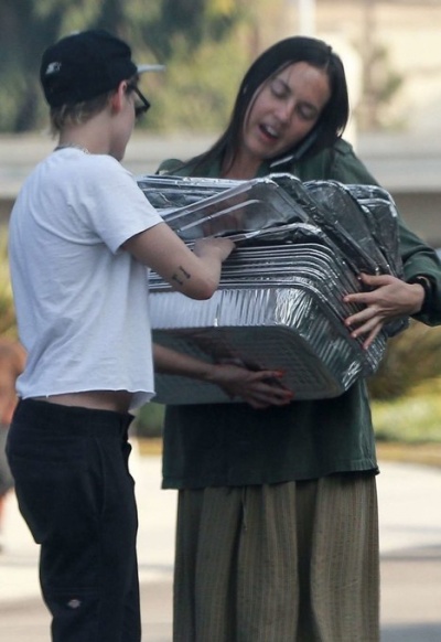 Кристен Стюарт "поработала" волонтером