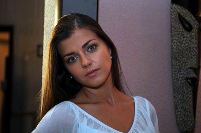 Евгения Лапова - Биография