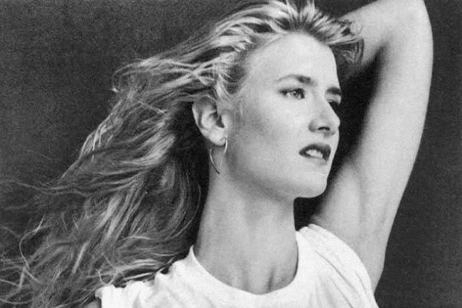 Лора Дерн - Биография