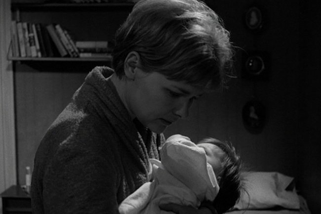 Джуди Денч - Биография