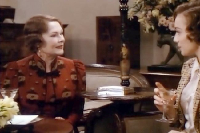 Джуди Денч - Биография