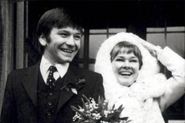 Джуди Денч - Биография