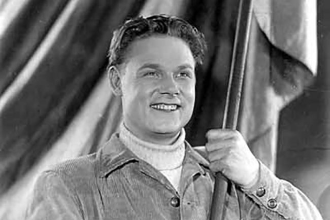 Сергей Столяров - Биография