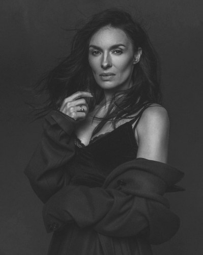 Надежда Мейхер покорила чувственной фотосессией