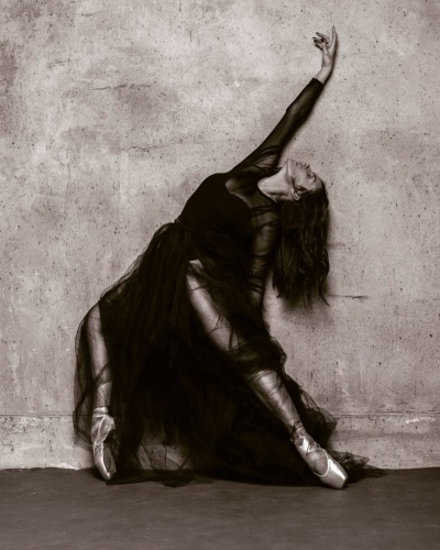 Надежда Мейхер покорила чувственной фотосессией