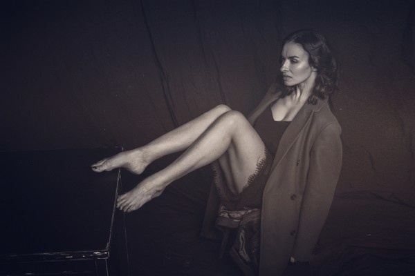 Надежда Мейхер покорила чувственной фотосессией