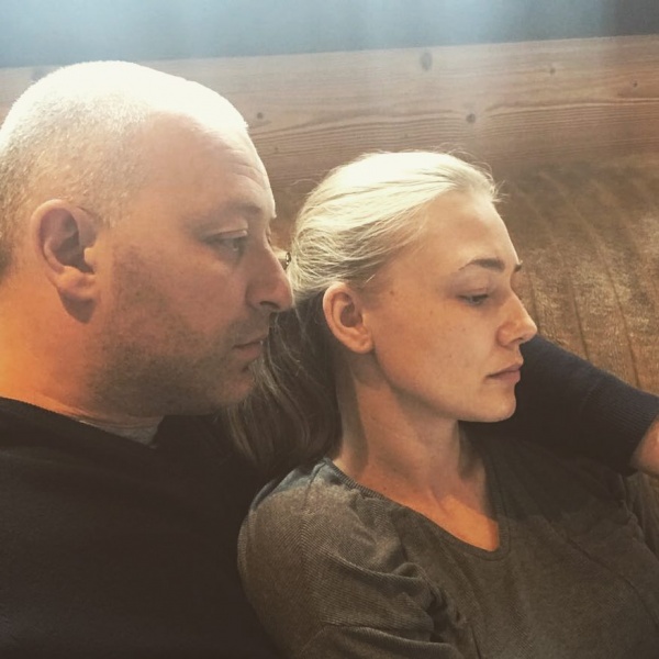 Акиньшина впервые опубликовала фото девятимесячной дочери