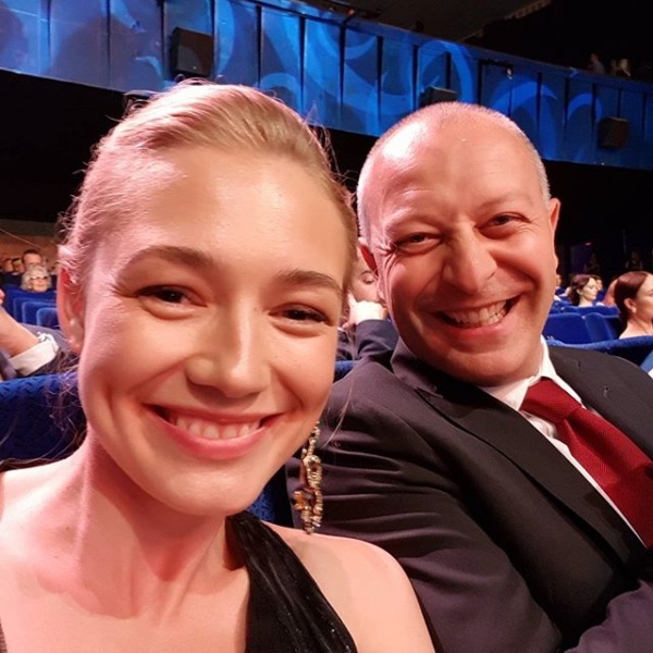 Акиньшина впервые опубликовала фото девятимесячной дочери