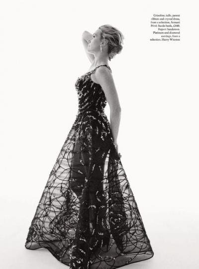 Кейт Уинслет в фотосессии для декабрьского Harper's Bazaar