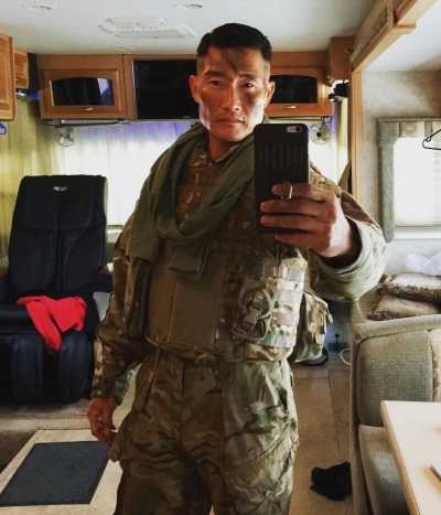 Дэниэл Дэй Ким показал своего героя с Хеллбоя