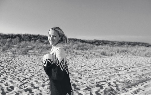 Риз Уизерспун демонстрирует потрясающую внешность