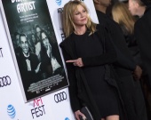 60-летняя Мелани Гриффит в мини вышла на красную дорожку