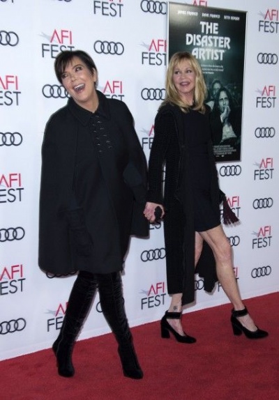 60-летняя Мелани Гриффит в мини вышла на красную дорожку