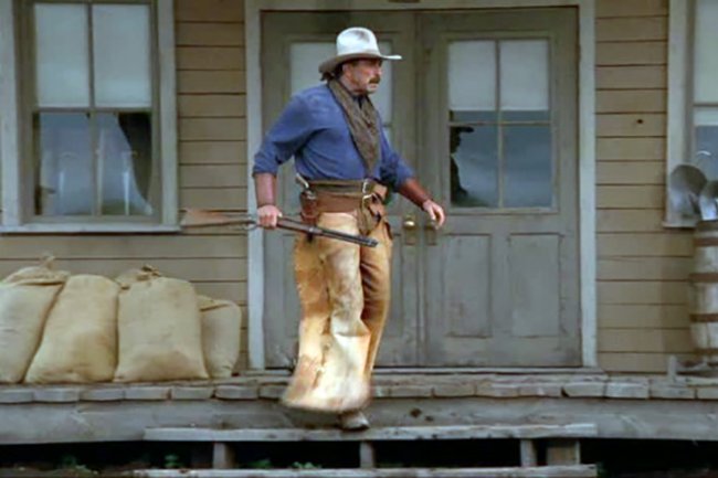 Том Селлек - Биография