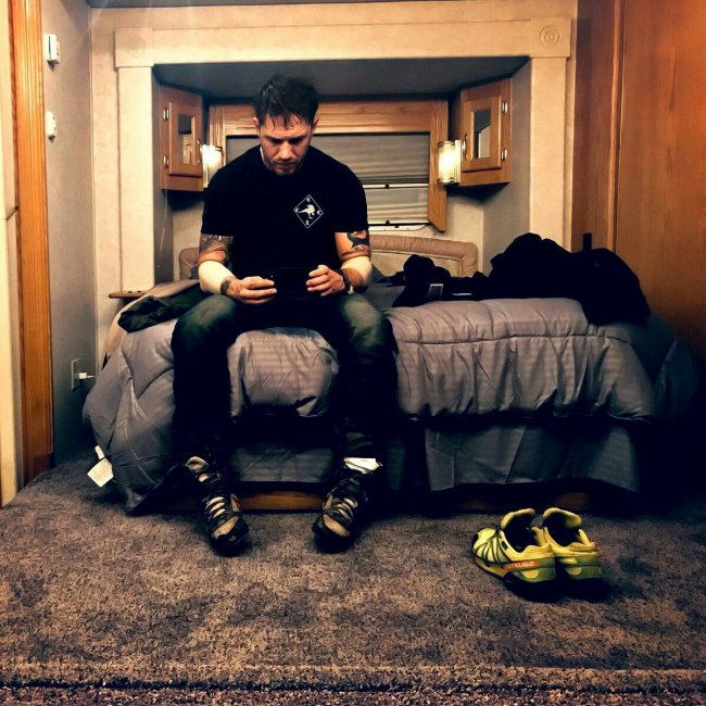 Эмоции Брока