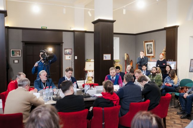 На «Ленфильме» обсудили региональное кино и развитие проката документалистики