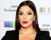 Ева Лонгория произвела фурор своим нарядом