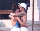 Джастин Бибер и Селена Гомес отдыхают на Ямайке