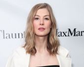 Розамунд Пайк сыграет в байопике о Марии Кюри