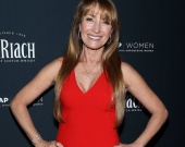 67-летняя актриса Джейн Сеймур снялась для Playboy