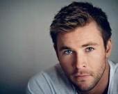 Криса Хемсворта позвали в спин-офф "Людей в черном"