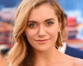 Звезда "Шага вперед" рассказала о романе с учительницей танцев