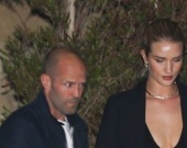 Джейсон Стэтхэм и Роузи Хантингтон-Уайтли на свидании в Малибу