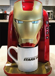 Роберт Дауни мл. показал кофеварку Железного человека - «Новости кино»